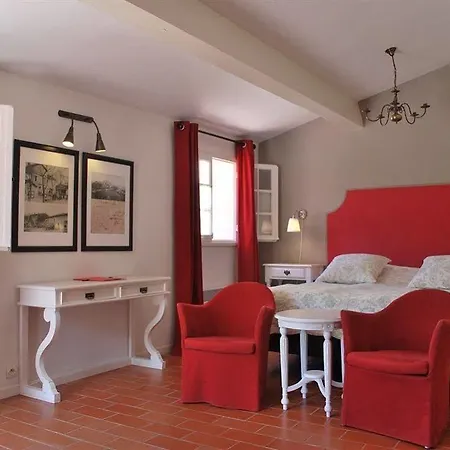 לינה וארוחת בוקר Domaine Le Bois Des Dames Chantemerle-lès-Grignan
